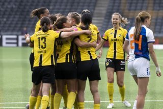La joie des joueuses d'YB, sacrées championnes de Suisse KEYSTONE/ANTHONY ANEX
